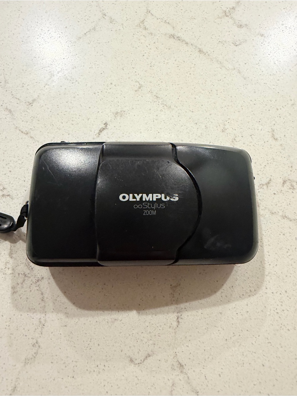 Olympus Stylus Zoom
35mm Point & Shoot Auto
Focus Weatherproof